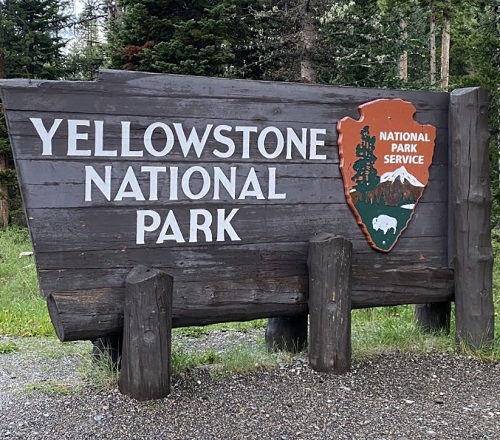 Yellowstone National Park sign